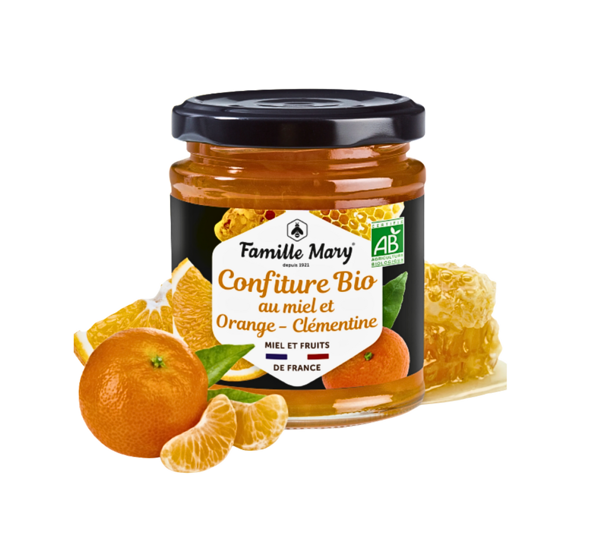 Un pot de confiture biologique "Orange-Clémentine au miel" de la marque Famille Mary, entouré d'oranges et de clémentines fraîches, ainsi que d'un morceau de nid d'abeille, sur un fond blanc.