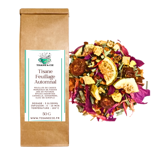 sachet en papier kraft et vrac de tisane bio Feuillage Automnal avec feuilles de cassis, morceaux de figues, épices assorties, cannelle, gingembre et clou de girofle