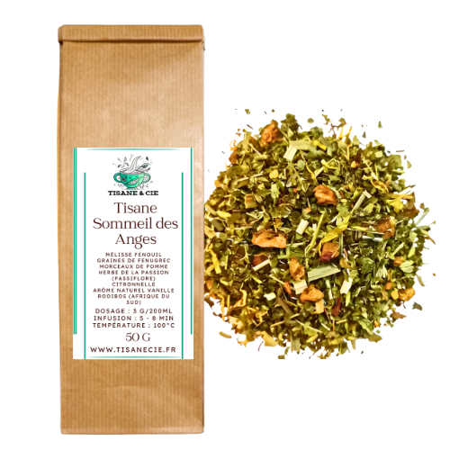 sachet en papier kraft et vrac de tisane bio Sommeil des Anges avec mélisse, fenouil, fenugrec, morceaux de pomme, herbe de la passion, citronnelle, rooibos